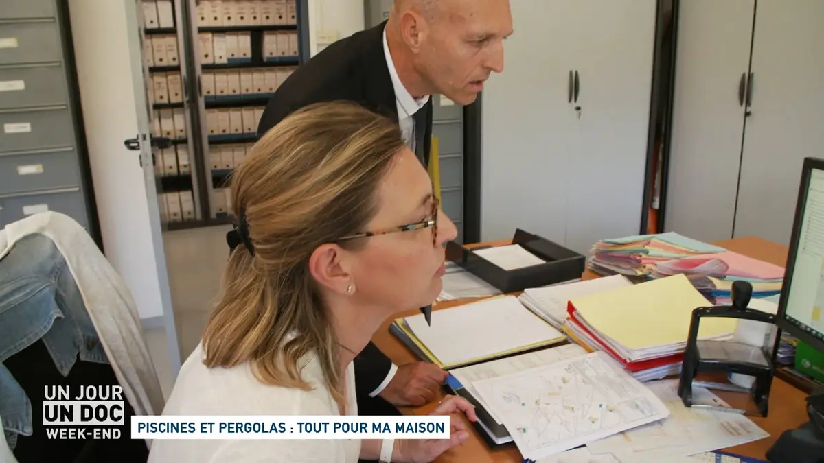 Un jour, un doc week-end : Piscines et pergolas :…