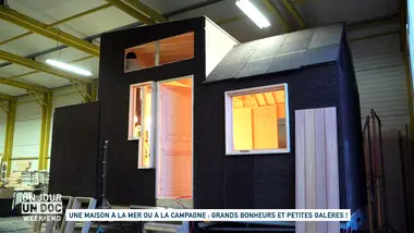 Un jour, un doc week-end : Une maison à la mer ou à la campagne : grands bonheurs et petites galères ! 1/2