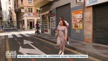 Un jour, un doc week-end : Une villa au soleil à petit prix : à l'étranger, ils ont trouvé leur paradis (1/2)