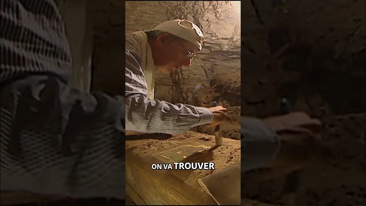 Un sarcophage au trésor insoupçonné ! #voyage…