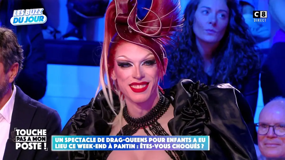 replay de Un spectacle de drag-queens pour enfants a eu lieu à Pantin : Êtes-vous choqués ?