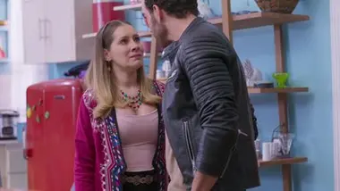 Une famille pas si parfaite - S01 E54