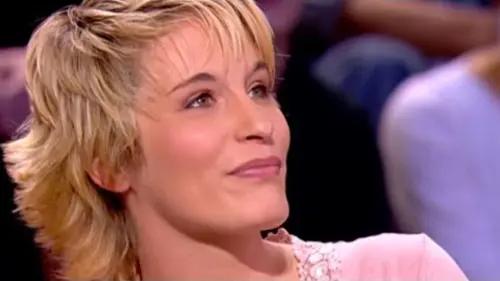 replay de Une mère forcée d'abandonner son enfant…