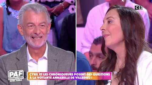 replay de Une voyante lit l'avenir des chroniqueurs en plateau !