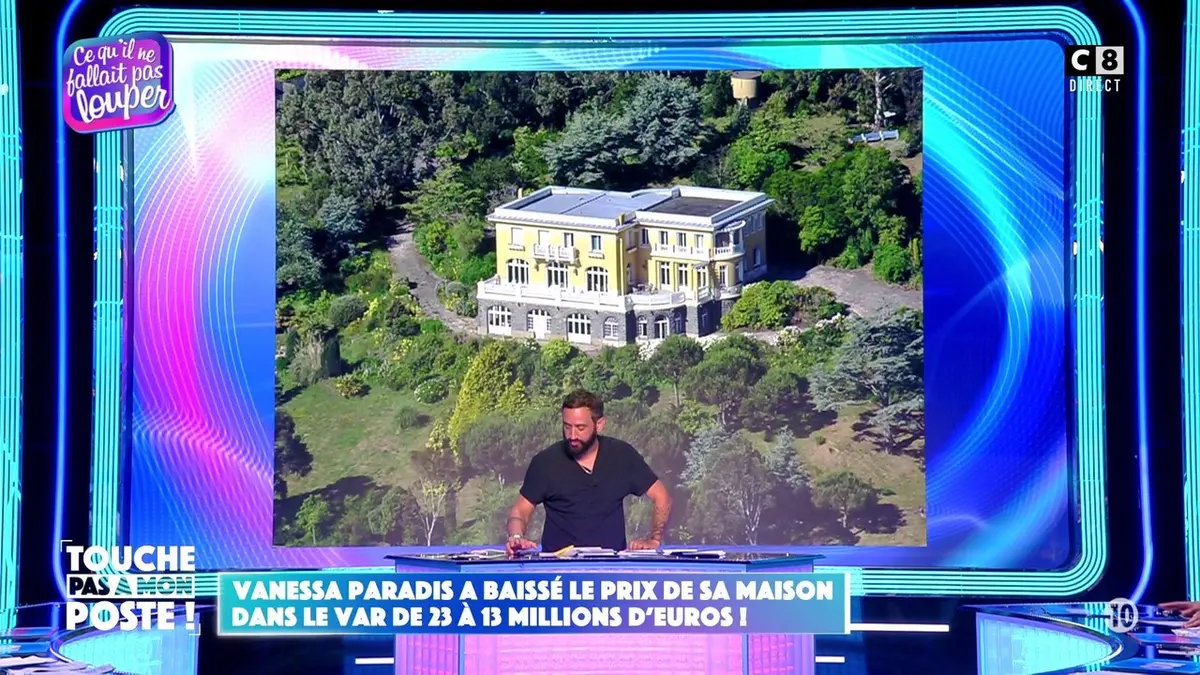 replay de Vanessa Paradis a baissé le prix de sa maison dans le Var de 23 à 13 millions d’Euros !
