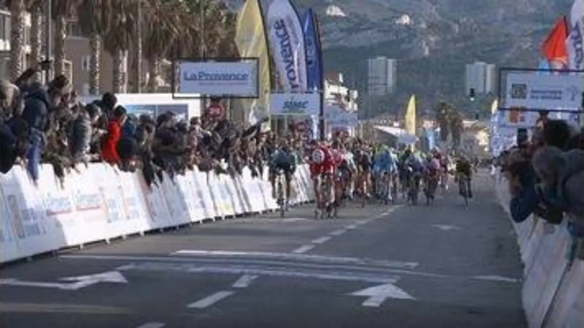 replay de VIDEO - Tour de la Provence : le dernier kilomètre de la 3e étape