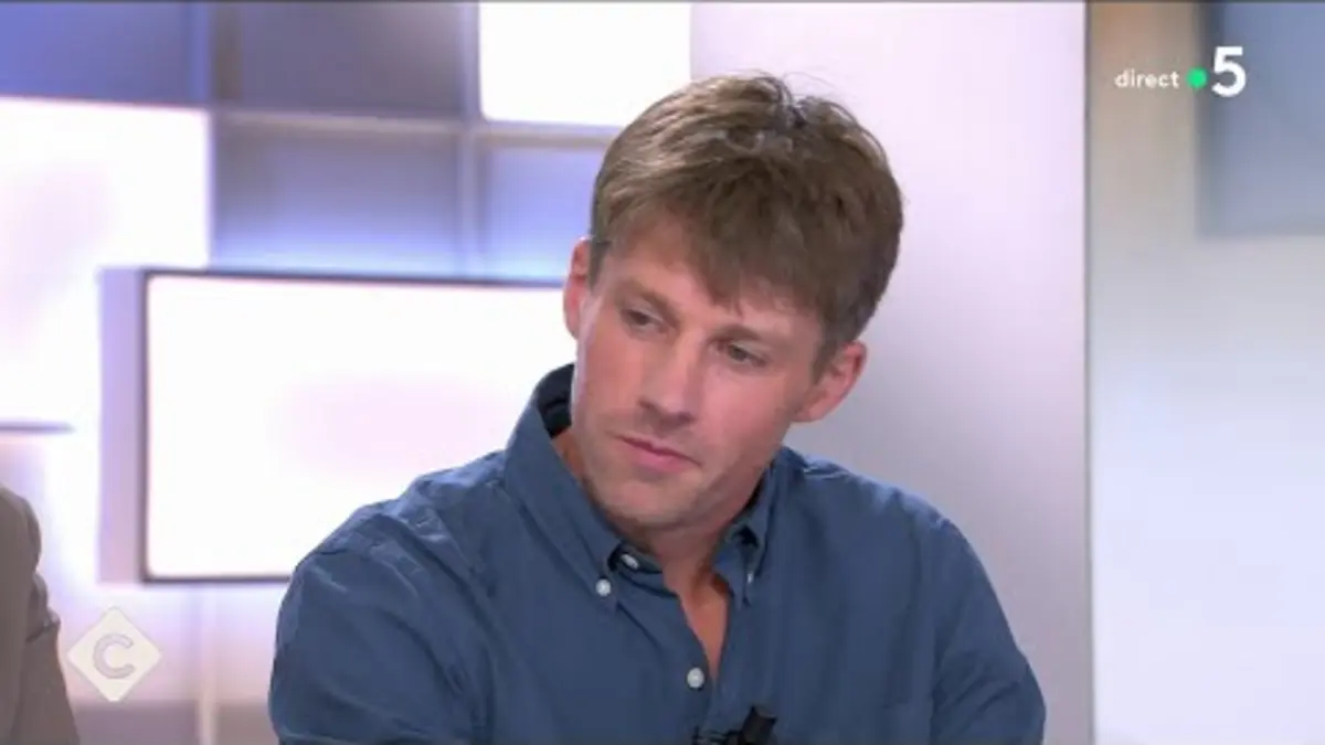 replay de Violences conjugales, parler pour guérir avec Mathieu Palain - C à Vous - 11/09/2024