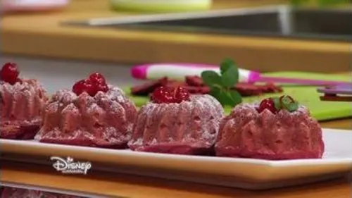 replay de Violetta : Les Recettes d'Angie - Donuts Violets