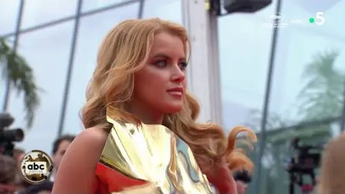 replay de Visiblement, ça caillait sur le tapis rouge à Cannes - L’ABC - 16/05/2024