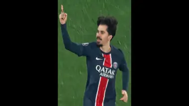 Vitinha 🪄🇵🇹 #football #ligue1 #psg #sports #ligue1mcdonalds #skills #footballshorts #foot #shorts