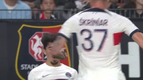 replay de Vitinha passe en mode tireur d'élite