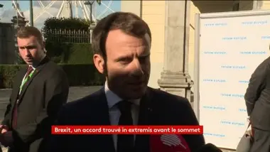 Voile : Macron souligne "l'unité du gouvernement"