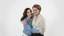 Vous les femmes : Transparence / Pause café brosse à cheveux