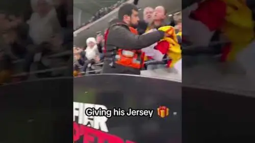 replay de When ?? Kévin Danso gives away his jersey #euro2024 #danso #ligue1