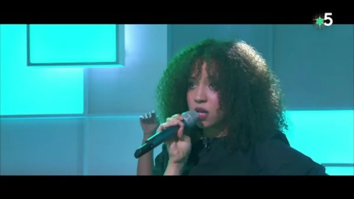 replay de Yoa - “Matcha Queen” en live - C à vous