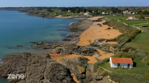 replay de Zone interdite : Résidences secondaires : mon coin de paradis