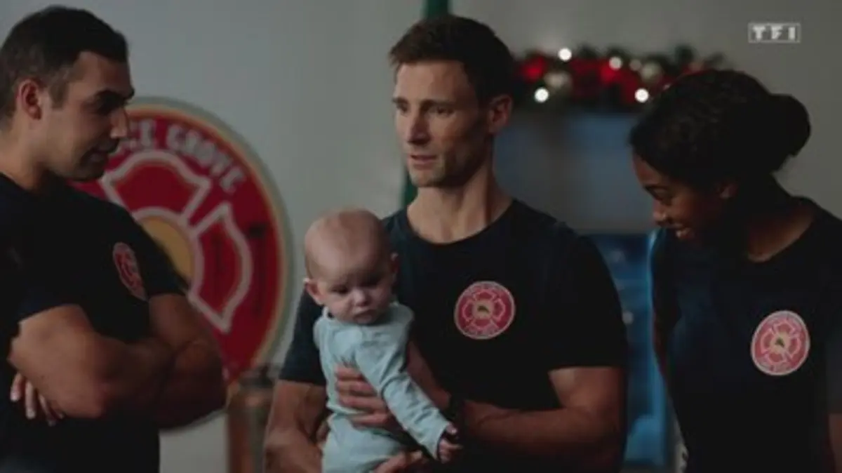 Replay Trois frères, Noël et un couffin du 27/11/2023 Avantpremière Trois frères, Noël et Replay Trois frères, Noël et un couffin du 27/11/2023 Avantpremière Trois frères, Noël et