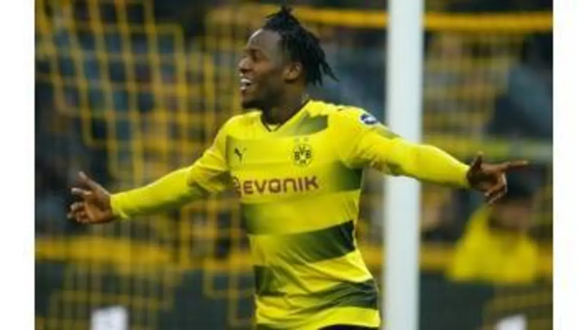 replay de Bundesliga - Borussia Dortmund : Et de 3 pour Batshuayi !