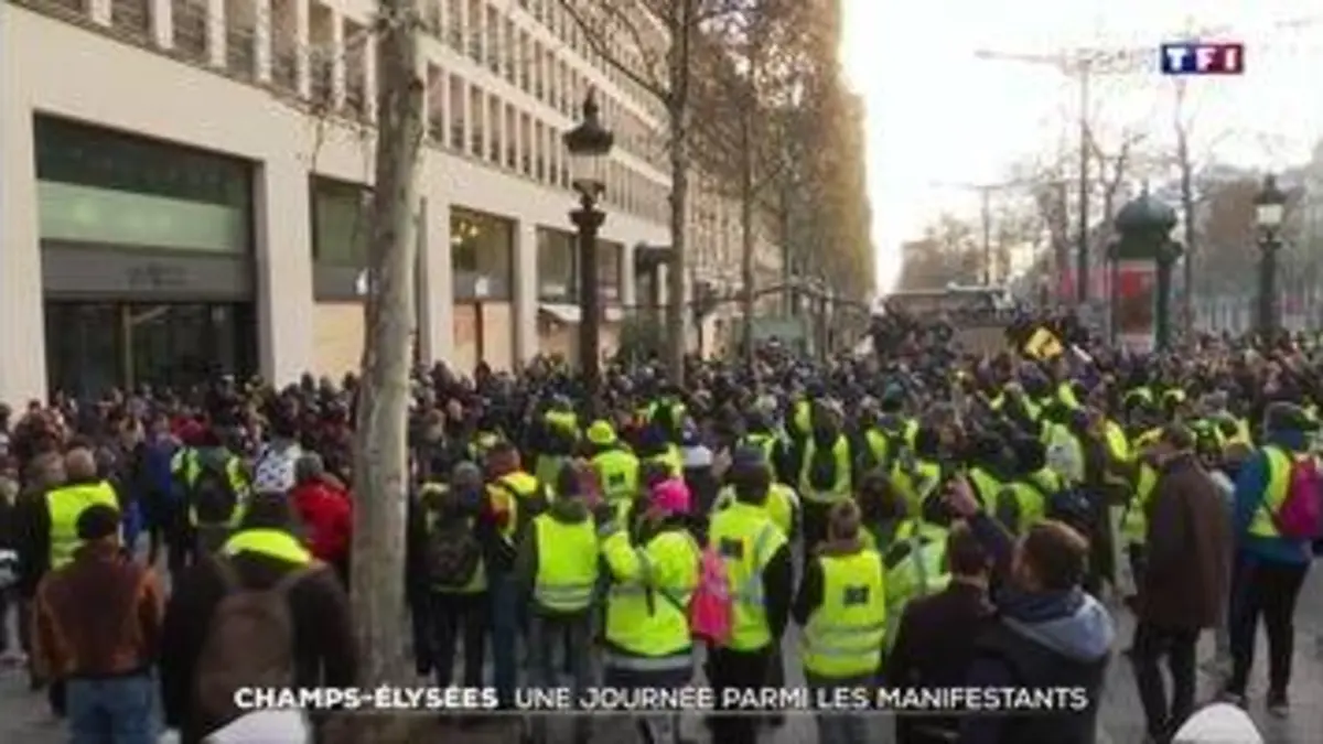 replay de Champs-Élysées : une journée parmi les gilets jaunes