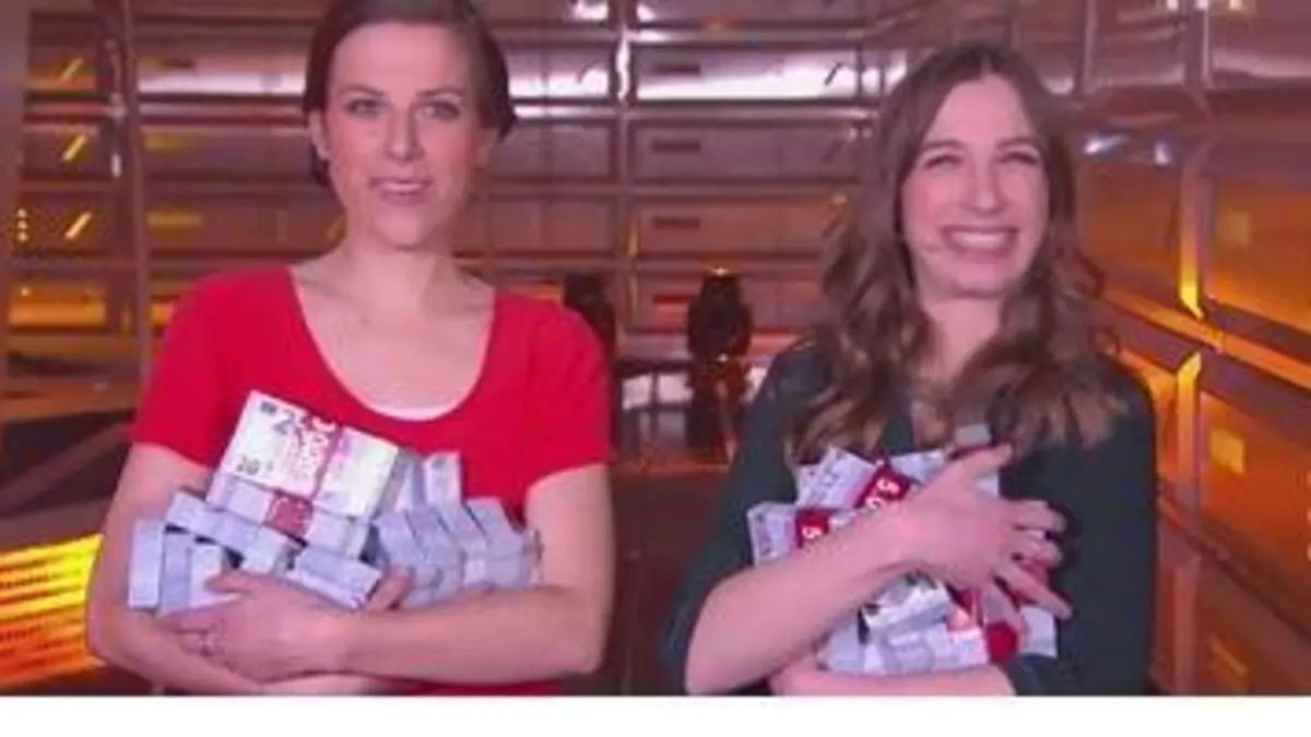 replay de Clara et Barbara remportent 140 000 euros : "On a plein de bébés dans les bras !"