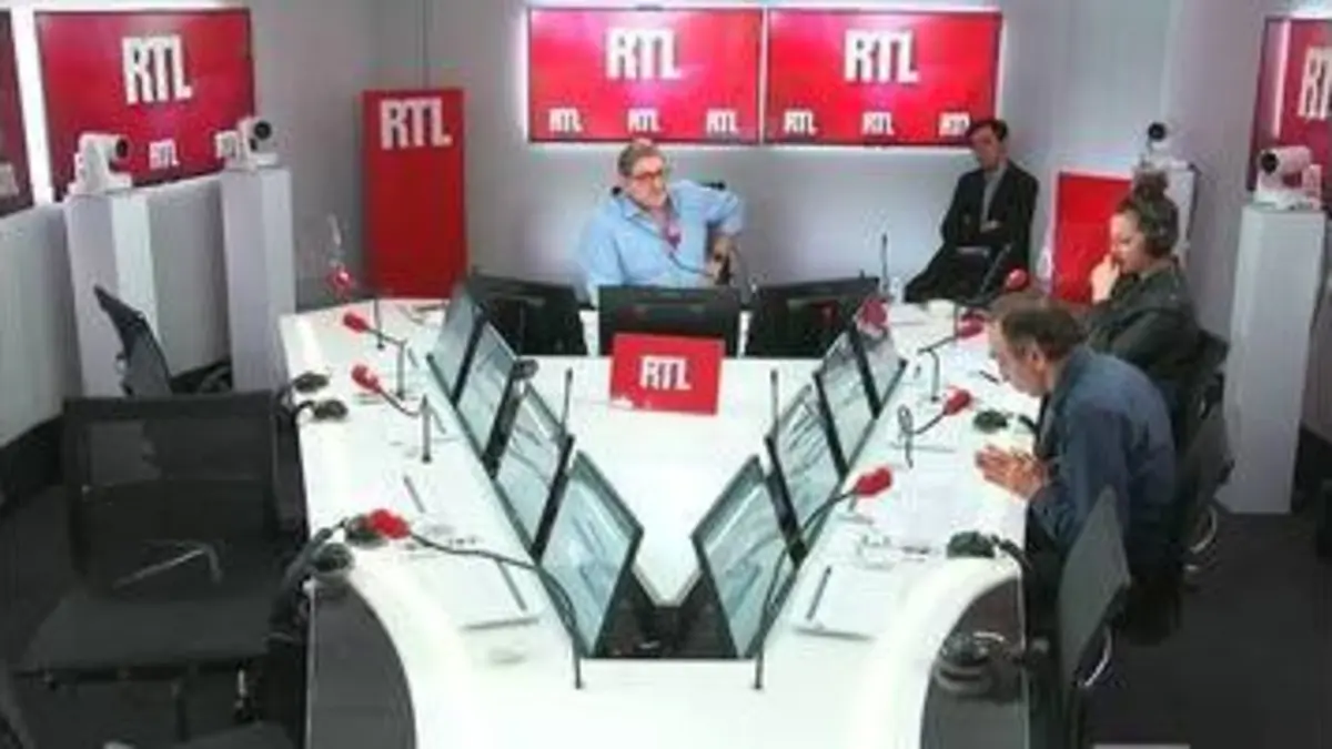 replay de Éric Zemmour : Macron le nouveau caniche des États-Unis ?