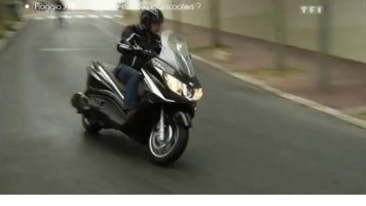 replay de Essai Vidéo : Piaggio X10, nouvelle star des maxi-scooters ?
