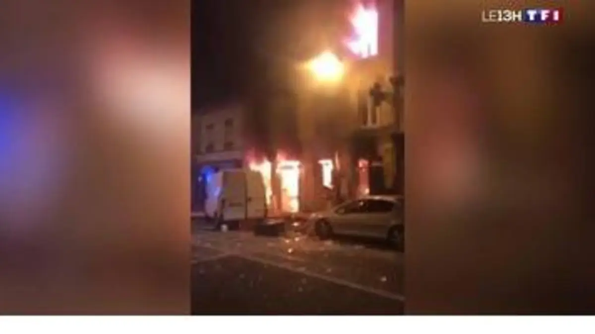 replay de Explosion suivie d'un incendie à Lyon : une femme et son enfant tués
