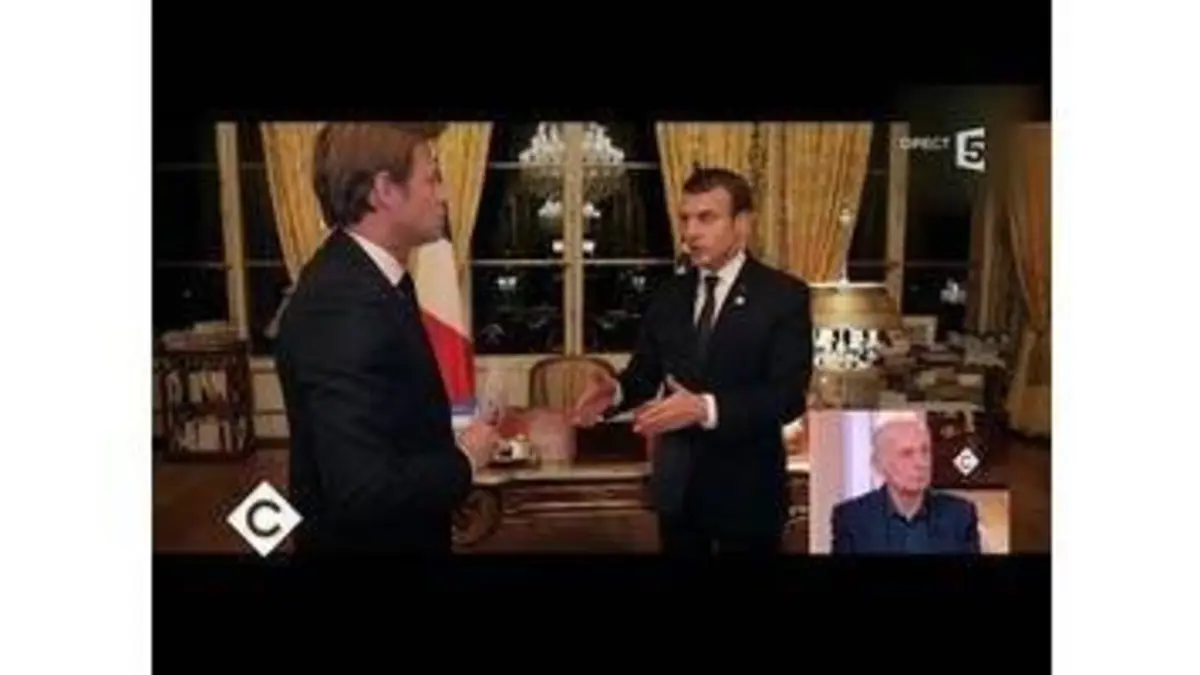 replay de Macron : le grand débrief - C à Vous - 18/12/2017