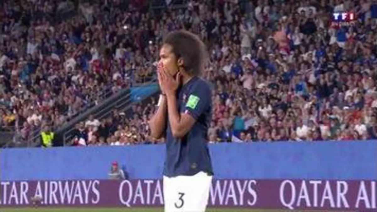 replay de Nigeria - France : Le penalty raté puis marqué de Renard, le tournant du match en vidéo
