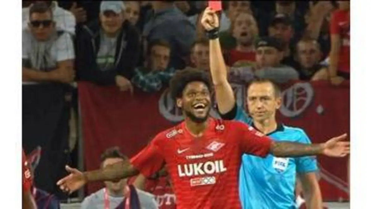 replay de Ruddy Buquet voit rouge lors de Spartak-PAOK !