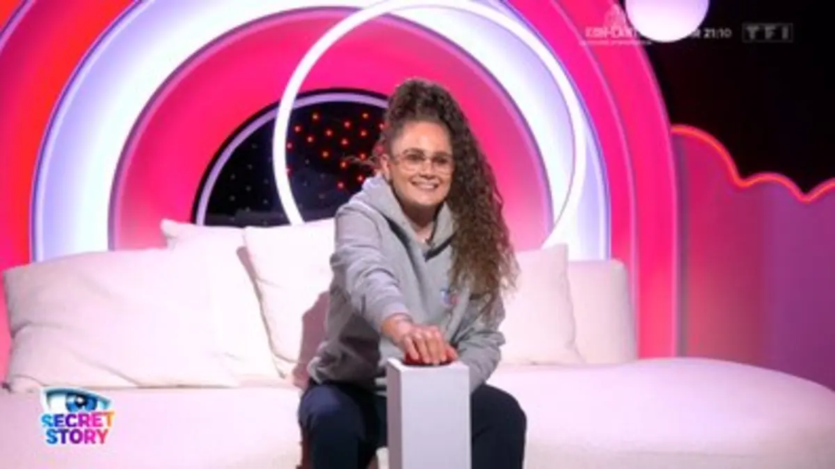 Replay Secret Story du 28/05/2024 Secret story 2024 Francesca buzz le secret de zoé