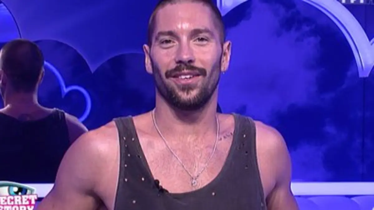 Replay Secret Story du 15/04/2024 : Secret story - Saison 08 Episode 25