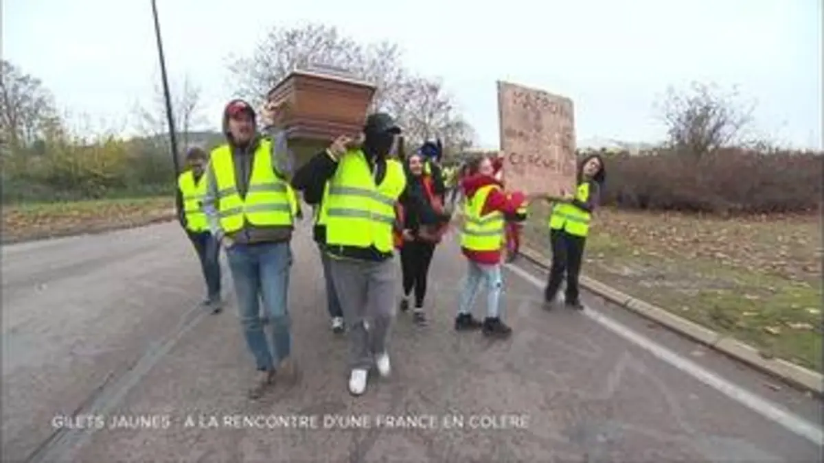 replay de SEPT À HUIT LIFE - "Gilets jaunes" : à la rencontre d'une France en colère