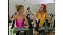 Un gars une fille - font de la gym