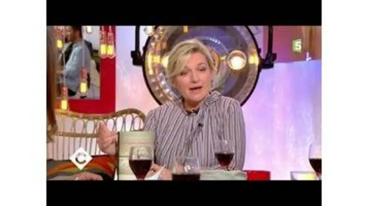 replay de Xavier de Moulins au dîner - C à Vous - 03/11/2017