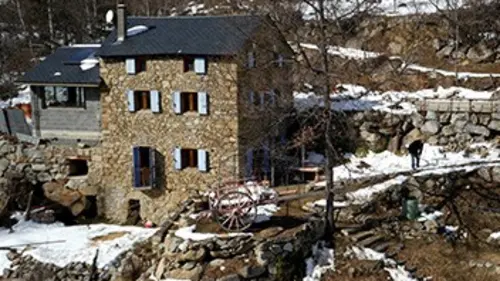 Reportages Mon petit village perdu