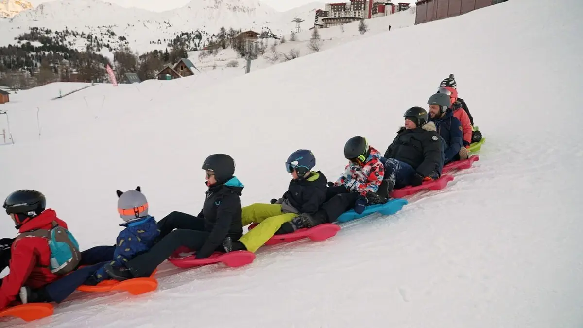 Reportages découverte S09E422 La Plagne : les rois du planté de bâton