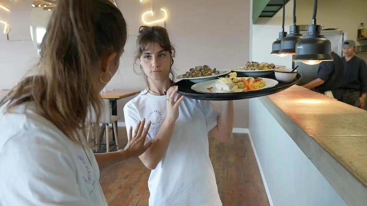 Reportages découverte S09E443 L'été de leurs premiers jobs