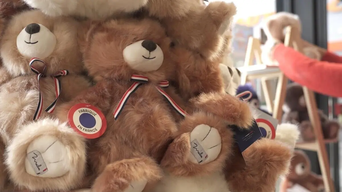Reportages découverte S10E02 Jouets de Noël : les défis du Made in France