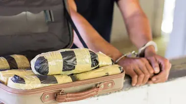 "Délinquance, drogue, violence : la BAC de Saint-Etienne en a