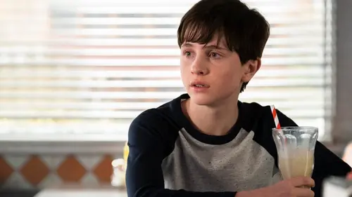 Resident Alien S03E04 La grippe Aviaire en streaming