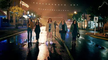 Resident Alien S02E03 Girls' Night