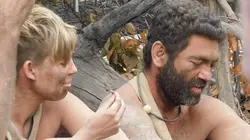 Retour à l'instinct primaire : Restons groupés Adieu, eaux cruelles