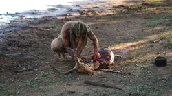 Retour à l'instinct primaire : seul au monde