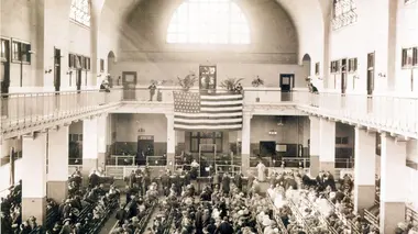Ellis Island, une histoire du rêve américain
