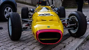 Rétromania S04E07 Au cœur des courses vintage