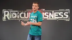 Ridiculous S23E01 Chanel et Sterling CCCLXXIII