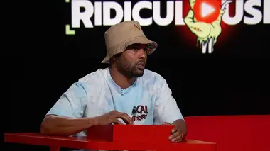Ridiculous S25E03 Chanel et Sterling CDXLV