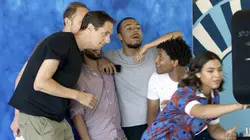 Rire ou réfléchir, pourquoi choisir ?