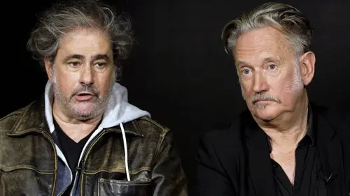 Rire ou réfléchir, pourquoi choisir ?